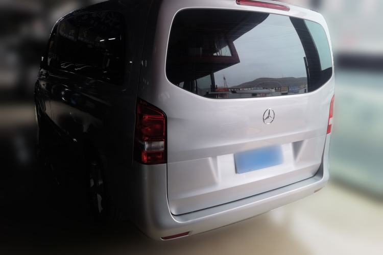 Used Mercedes-Benz Vito 2016 2.0T Elite Version 9-seater Rear Left 45 Deg