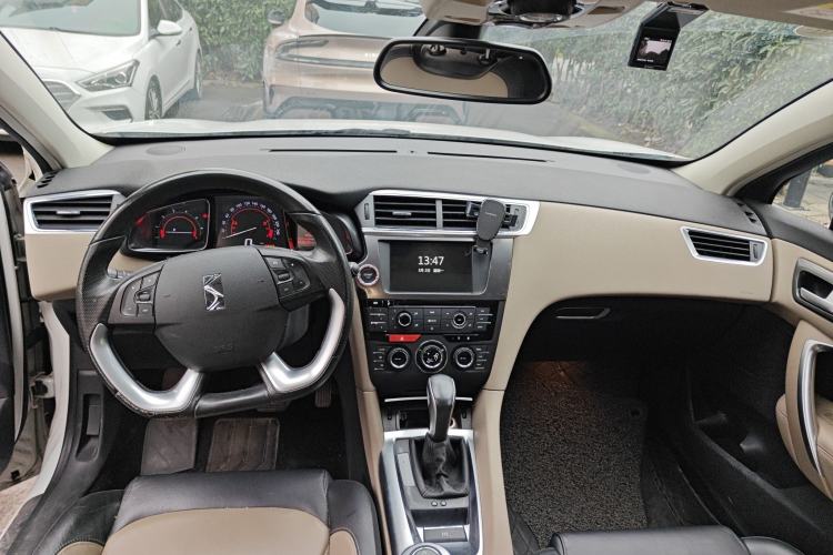 Used DS 6 2016 1.6T Luxury Edition THP160
