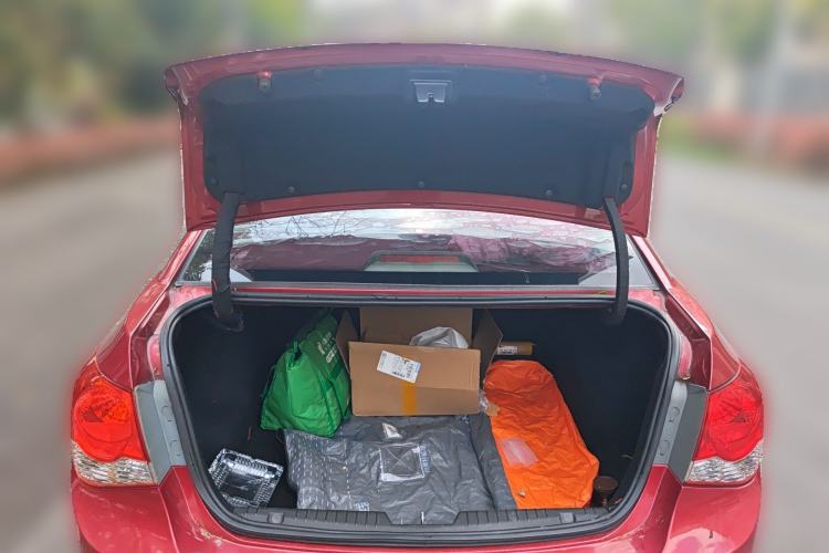 Used Chevrolet Cruze 2013 1.8L SE AT Trunk