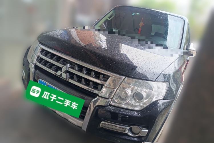 Used Mitsubishi Pajero 2015 3.0L Automatic Luxury Version China IV Standard