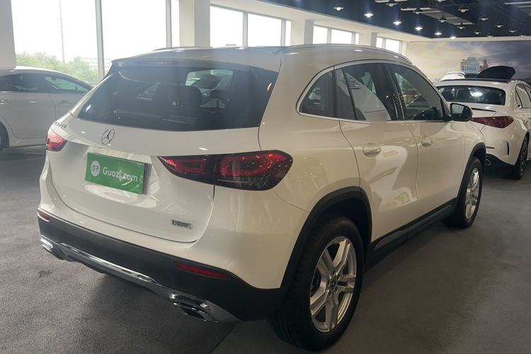 Used Mercedes-Benz GLA 2023 Facelifted GLA 200 Rear Right 45 Deg