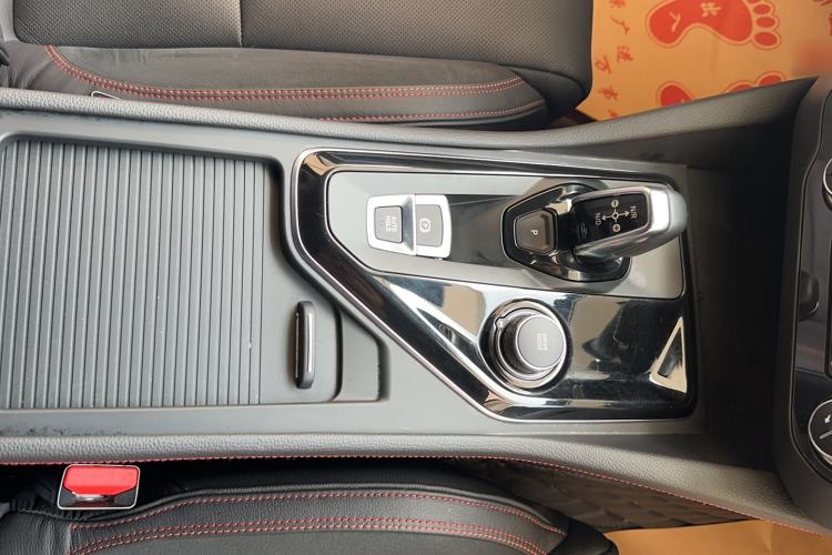 Used Lynk & Co 03 2018 1.5TD DCT JingPro Edition China V Standard Interior 5