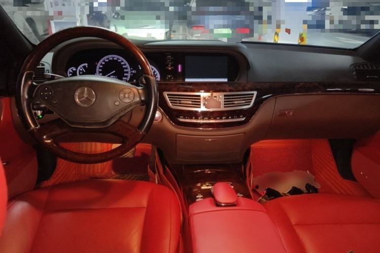 Used Mercedes-Benz S-Class 2012 S 300 L Prestige Grand Edition Center Console