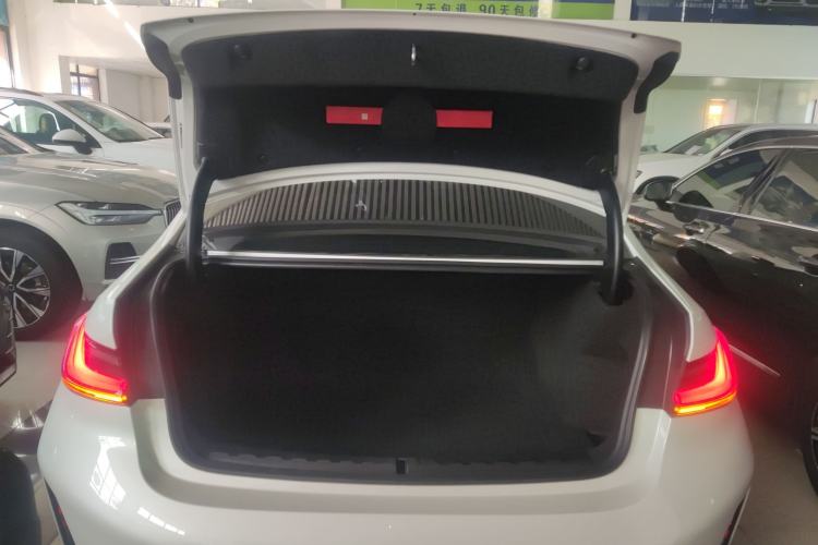 Used BMW 3 Series 2024 325i M Sport Night Edition Package
