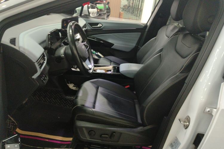 Used Volkswagen ID.4 X 2022 Pure Long-Range Version Left Front Seat