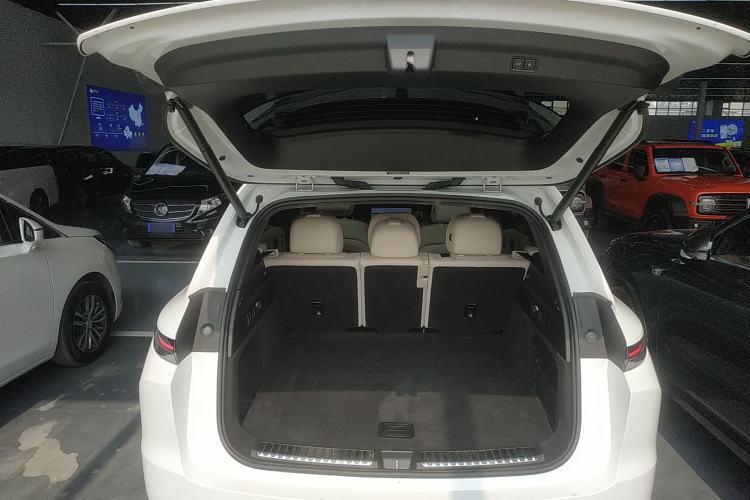 Used Li Auto L7 2025 Ultra Smart Refreshed Edition
