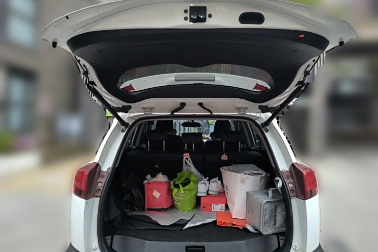 Used Toyota RAV4 2013 2.5L Automatic 4x4 Luxury Edition Trunk