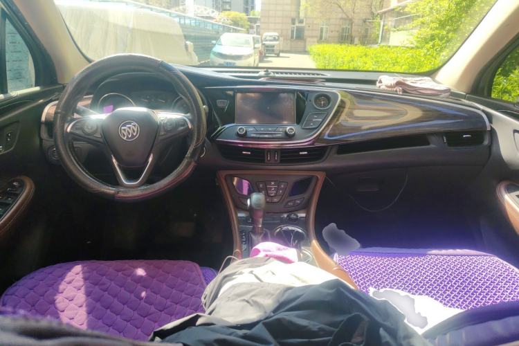 Used Buick Envision 2016 20T Four-Wheel Drive Elite Model Center Console