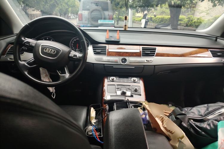 Used Audi A8 2013 A8L 45 TFSI quattro Comfort model Center Console