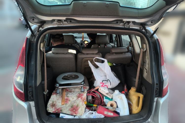 Used JAC Group Refine M2 2012 1.8L MT Business & Comfort Version 7 Seats
