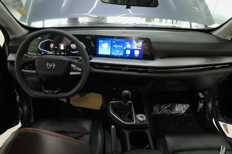 Used Changan Lantop 2023 2.0T Manual 4x4 Diesel Elite Long-Box Version
