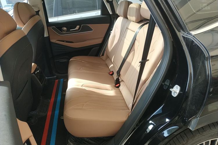 Used Chery Tiggo 8 L 2024 2.0T Two-Wheel Drive Luxury Edition 5 Seats