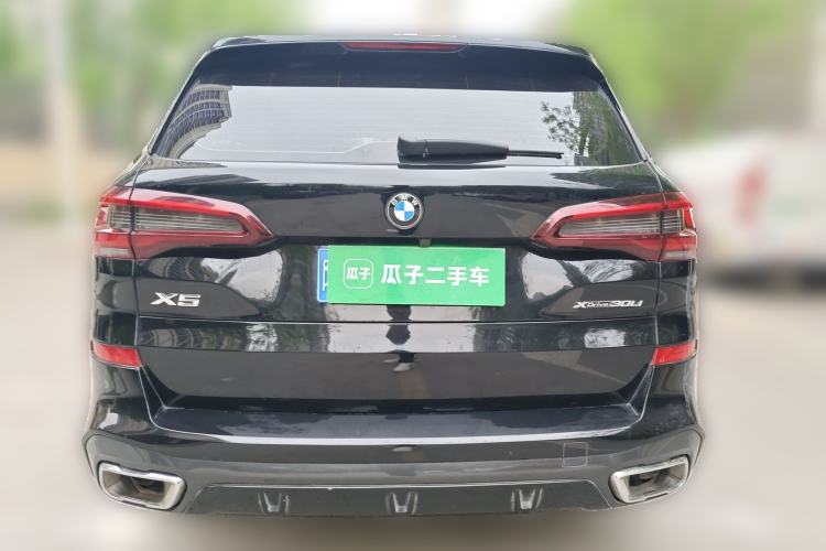 Used BMW X5 2022 xDrive 30Li Luxury M Sport Package Rear