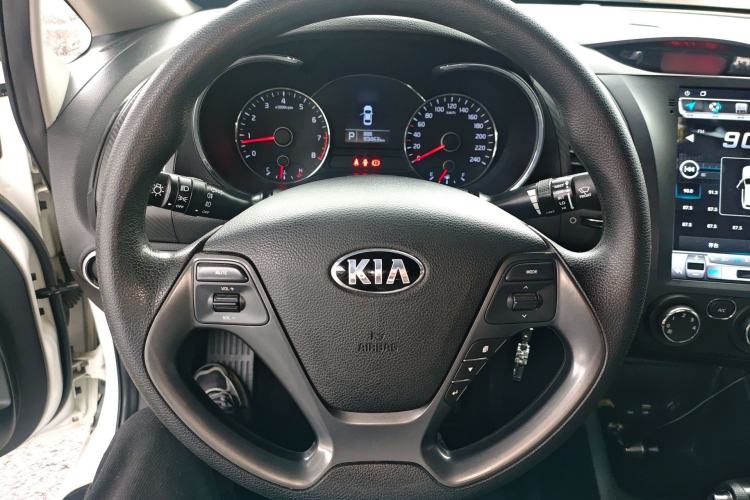 Used Kia K3 2015 1.6L Automatic GL Steering Wheel