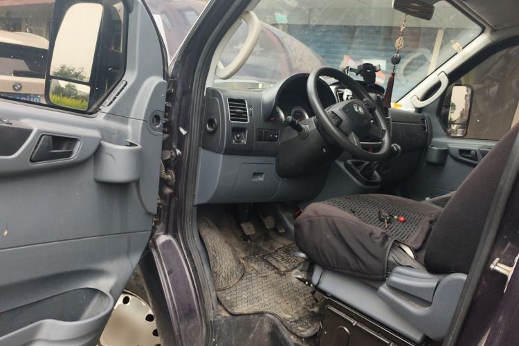 Used Dongfeng Yufeng 