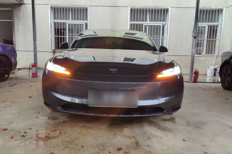 Used Tesla Model 3 2023 Long-Range All-Wheel-Drive Version