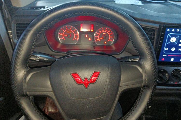 Used Wuling Hongguang V 2022 1.5L Jingqu Edition Electric-Assist LAR