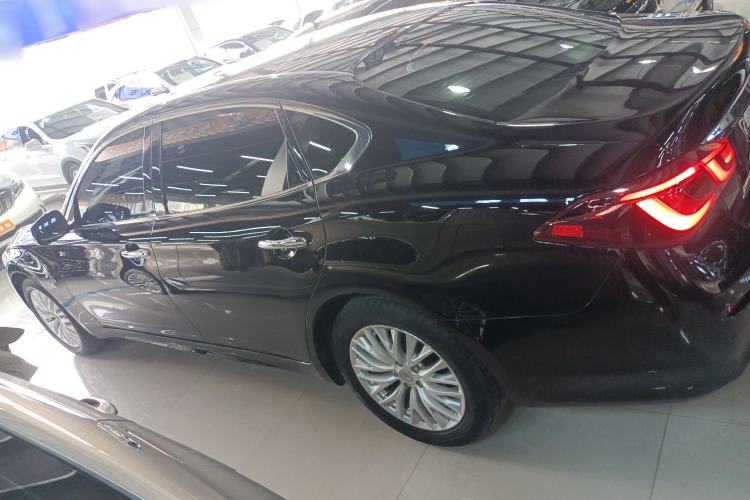 Used Infiniti Q70 2019 Q70L 2.0T Elite Plus Version