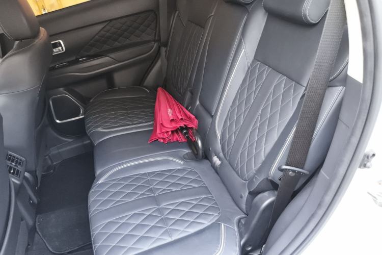 Used Mitsubishi Outlander 2020 2.4L 4x4 Zhi Xiang Edition 7-Seater
