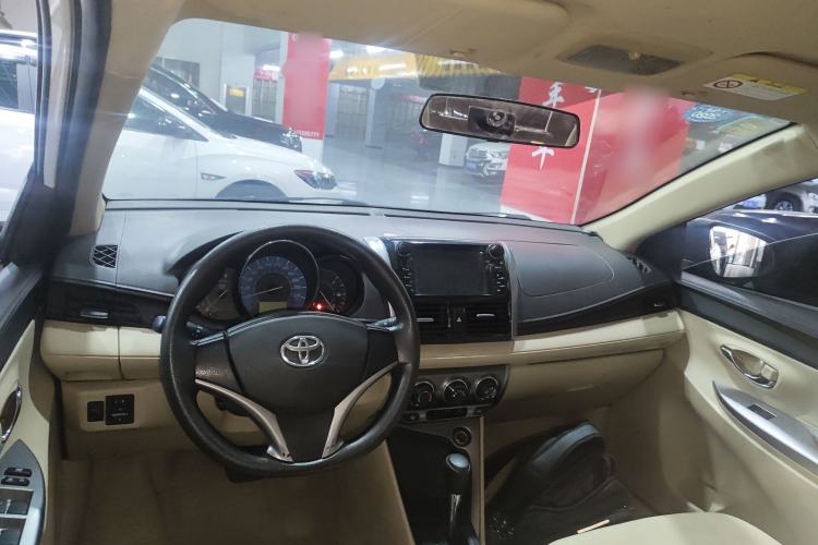 Used Toyota YARiS L Zhi Xuan 2015 1.5E Automatic Charm Edition