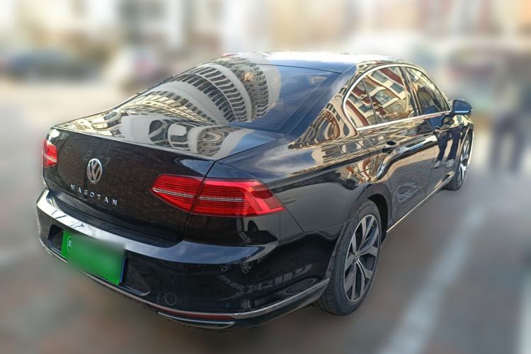 Used Volkswagen Magotan 2017 330TSI DSG Luxury Model
