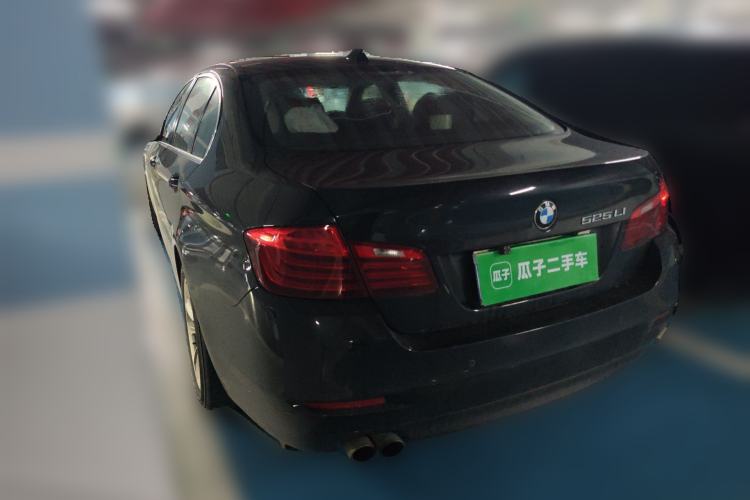 Used BMW 5 Series 2014 520Li Elegant Model Rear Left 45 Deg