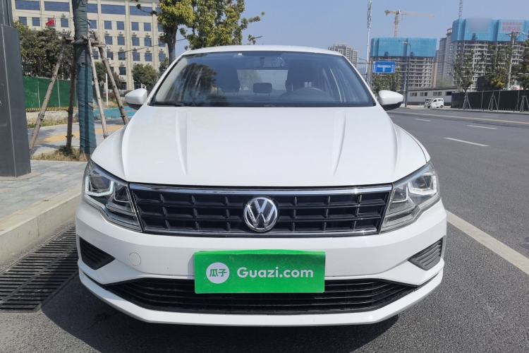 Used Volkswagen Jetta 2017 1.4L Manual Fashion Edition Exterior 1