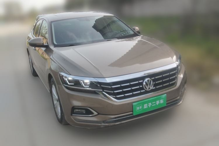 Used Volkswagen Passat 2020 330TSI Elite Edition China VI Front Right 45 Deg