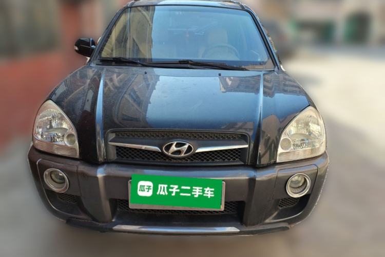 Used Hyundai Tucson 2009 2.0L Automatic Two-Wheel Drive with Sunroof