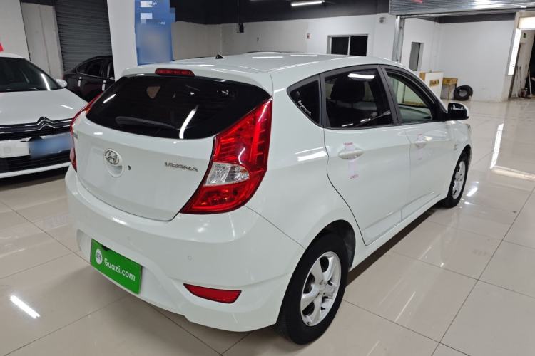 Used Hyundai Verna Ray 2016 1.4L Automatic Leading-Edge GLX