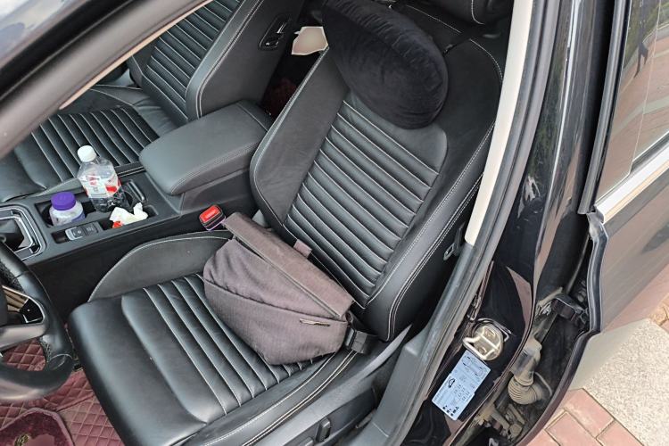 Used Volkswagen Magotan 2020 330TSI DSG Leading Model
