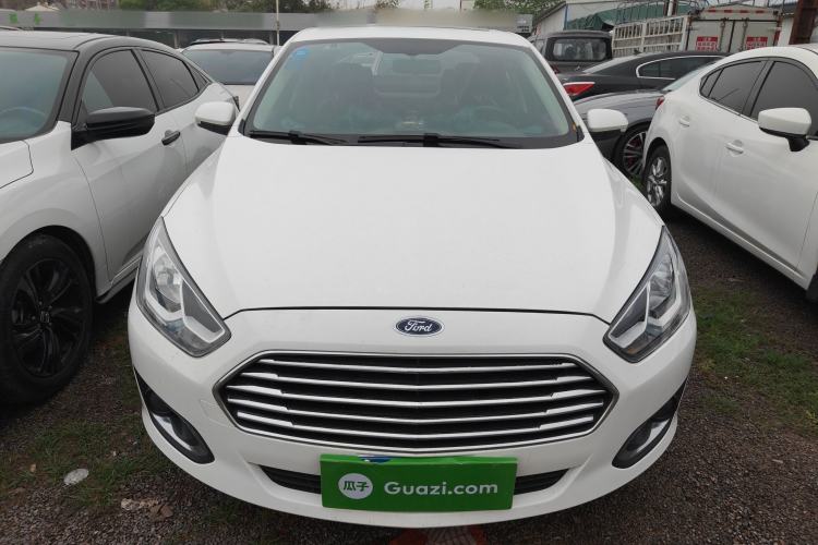 Used Ford Escort 2015 1.5L Automatic Fashion Model Front
