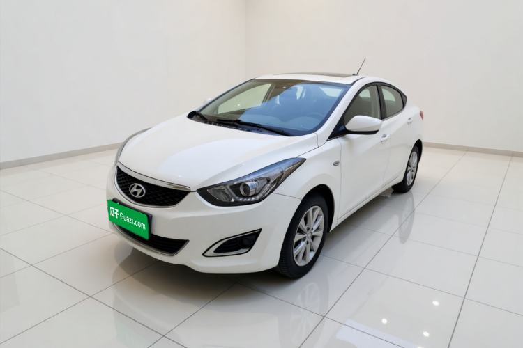 Used Hyundai Elantra (5th Generation / Langdong) 2016 1.6L Automatic Smart Version