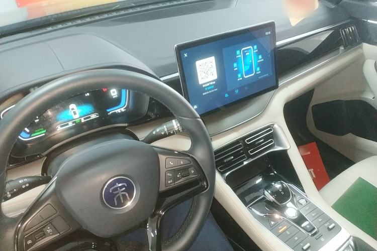 Used BYD Song PLUS New Energy 2021 DM-i 110KM Flagship Model Center Console