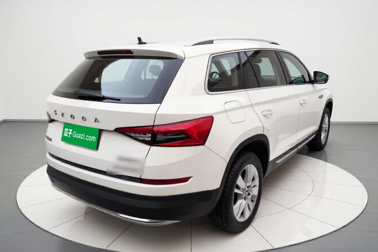 Used Skoda Kodiaq 2019 Facelifted TSI380 7-Seater All-Wheel-Drive Luxury Enjoyment Edition China VI Standard