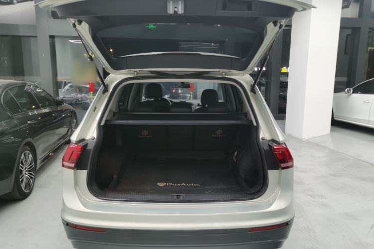 Used Volkswagen Tiguan L 2021 330TSI Automatic Two-Wheel Drive Comfort Edition
