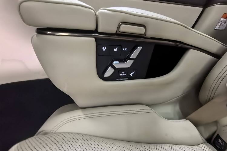 Used Toyota Alphard 2024 Dual-Engine 2.5L Prestige Edition Interior 6
