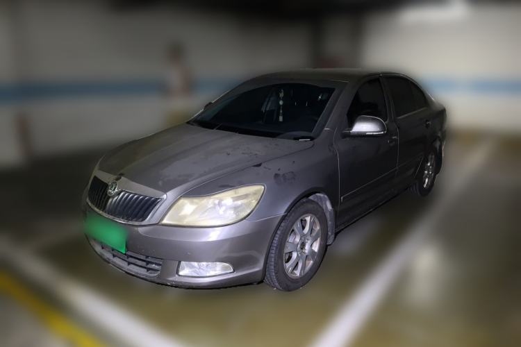 Used Skoda Octavia 2012 2.0L Manual Yijie Version Guazi used car, China used car export, Used car for sale, Used  cars, Cheapest cars for sale