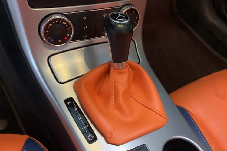 Used Mercedes-Benz SLK-Class 2011 SLK 200 Fashion Model
