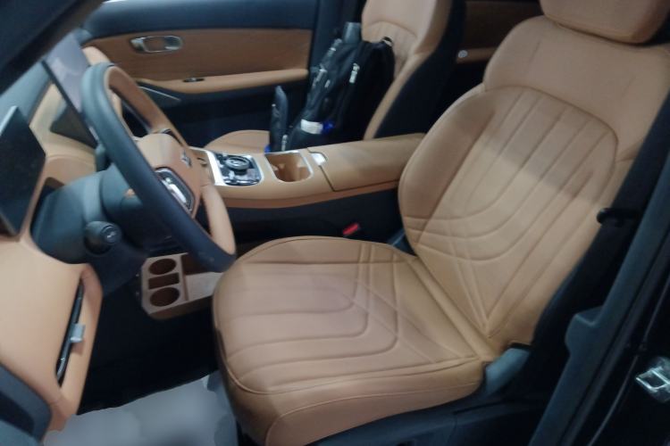 Used Geely Galaxy Xingjian 7 EM-i 2025 120km Launch+ Version
