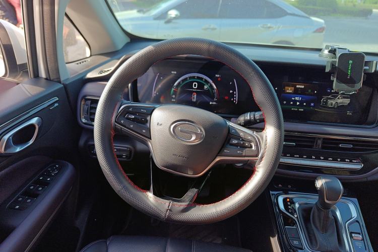 Used GAC Trumpchi M6 2025 Model MAX 270T WDCT Luxury Edition Steering Wheel