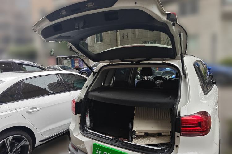 Used Volkswagen Tiguan L 2016 300TSI Automatic Two-Wheel Drive Trend Edition
