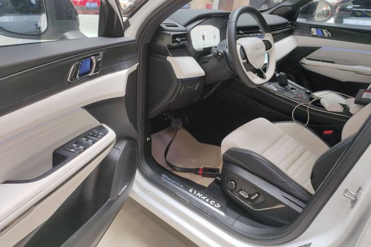 Used Lynk & Co 01 2023 1.5TD EM-F Dawn