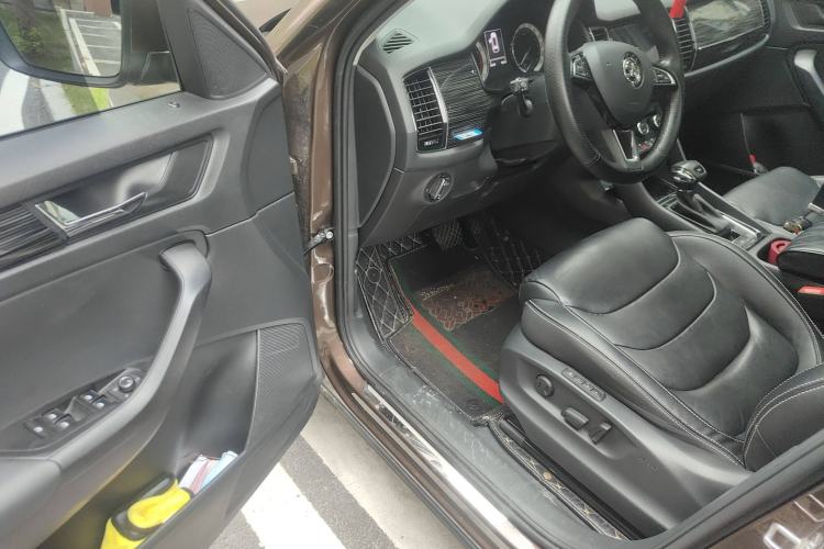 Used Skoda Kodiaq 2018 Facelifted TSI330 5-Seater Two-Wheel-Drive Luxury Enjoyment Edition