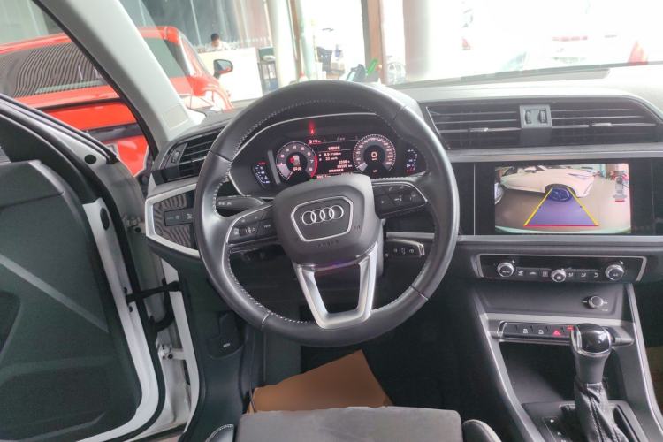 Used Audi Q3 2019 35 TFSI Advanced Dynamic Edition Steering Wheel