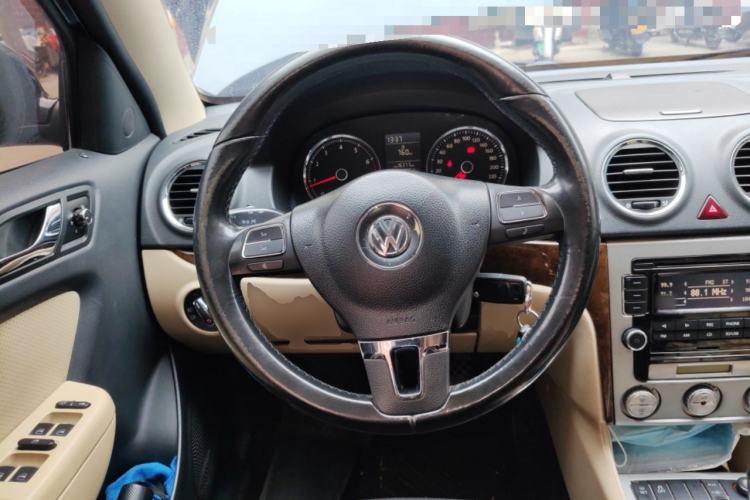 Used Volkswagen Lavida 2011 1.4 TSI Manual Prestige Edition Steering Wheel