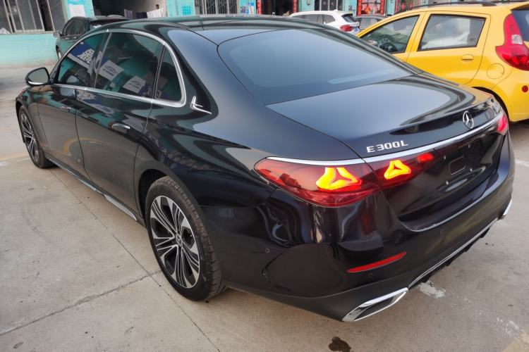 Used Mercedes-Benz E-Class 2024 Facelift E 300 L Fashion Sport Edition
