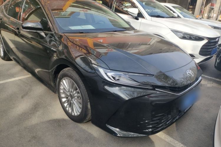 Used Toyota Camry 2024 Dual-Motor 2.0 HE Elite Edition
