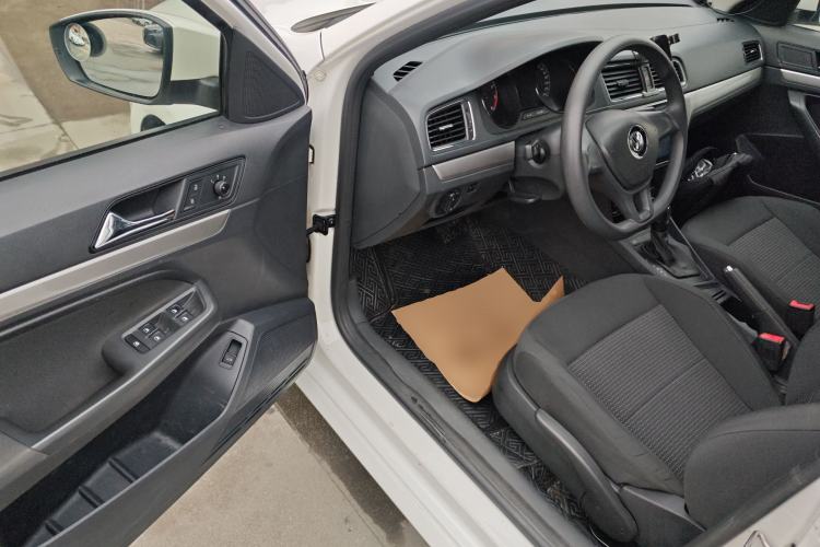 Used Volkswagen Lavida 2017 1.6L Automatic Fashion Edition
