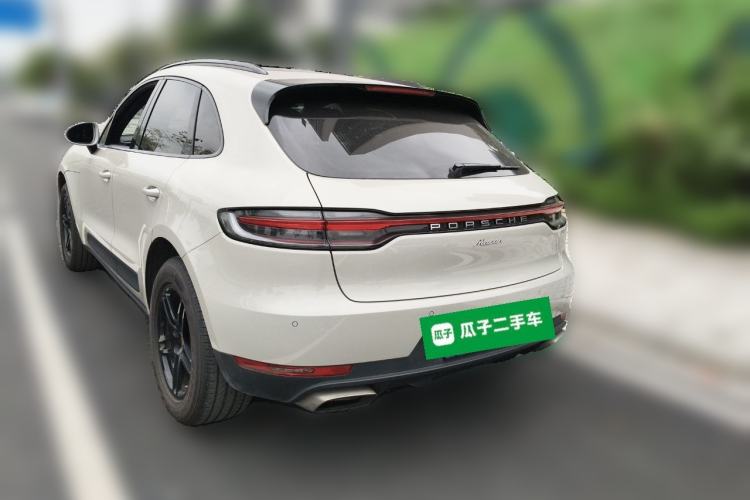 Used Porsche Macan 2018 Macan 2.0T Rear Left 45 Deg